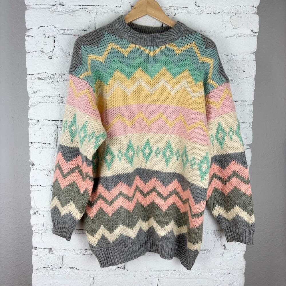 Vintage 90’s Hunt Club Pastel Chevron Knit Sweater